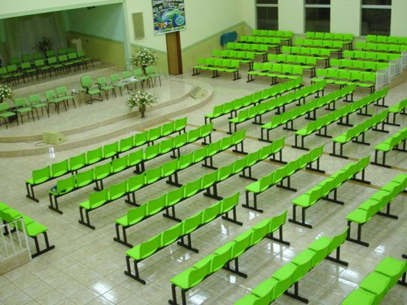 Longarinas para recepção e espera